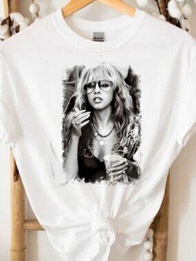 Young Stevie Nicks Fleetwood Mac Rumours Unisex Tshirt Fans Gift Tee Shirt